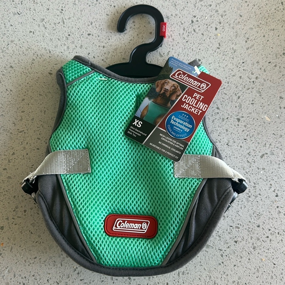 Coleman Pet Cooling Jacket - Green and Gray